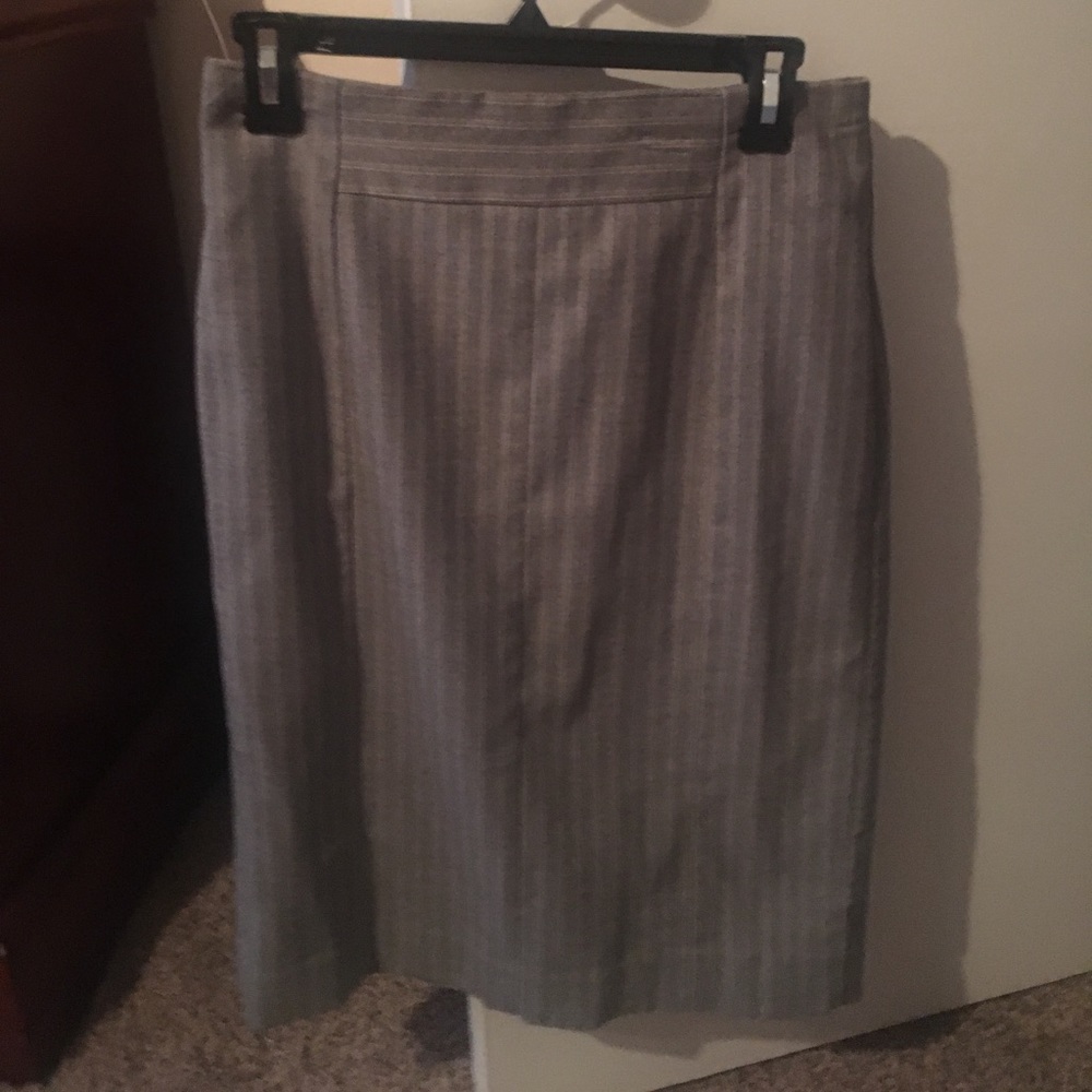 Worthington size 6 skirt